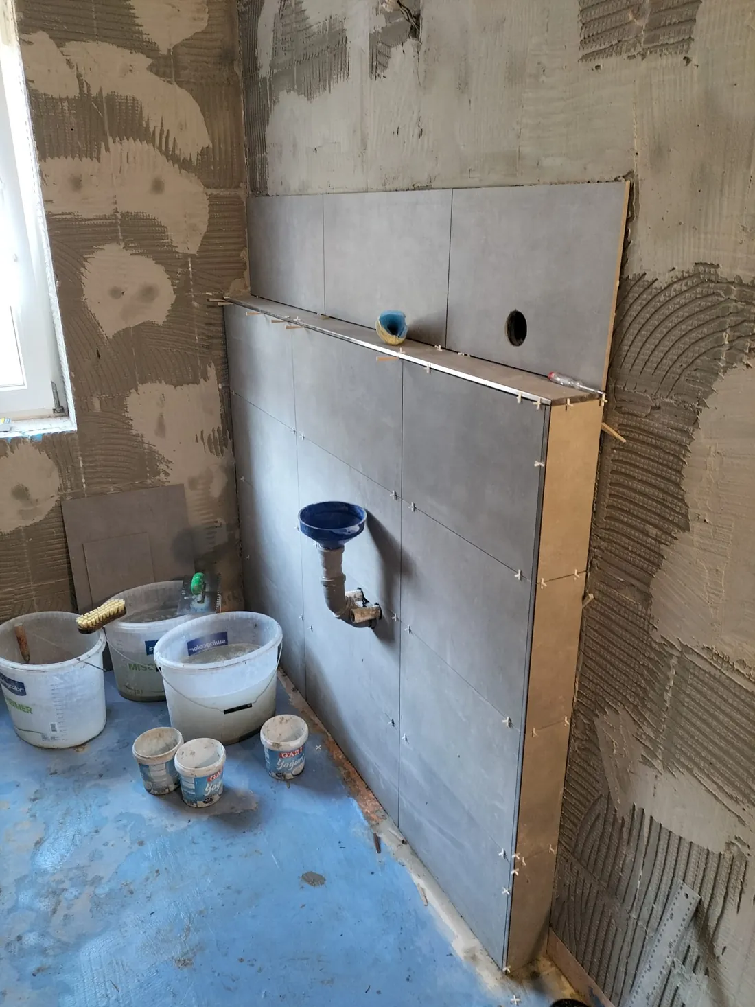 Rohbau mit Vorwand im Duschbereich